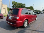 2012 Town and Country Thumbnail 7