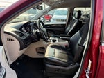2012 Town and Country Thumbnail 13