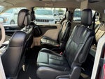 2012 Town and Country Thumbnail 17
