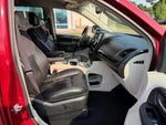 2012 Town and Country Thumbnail 25