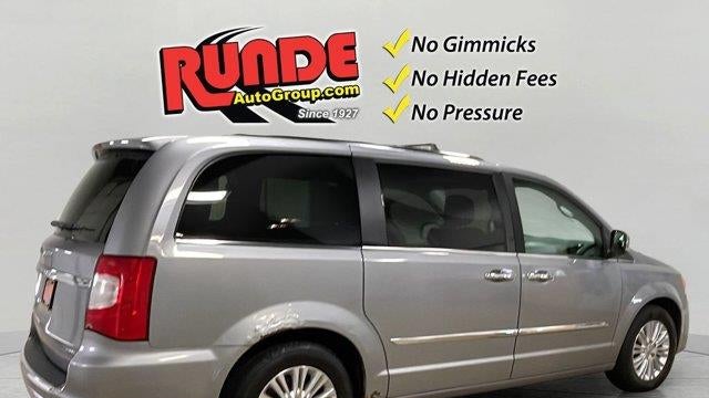 2015 Chrysler Town and Country Limited Platinum