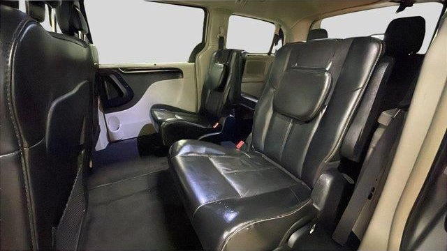 2015 Chrysler Town and Country Limited Platinum