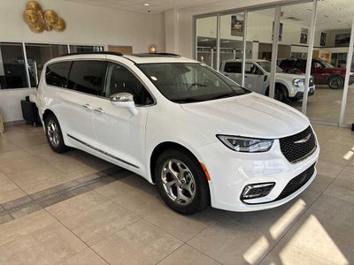 Photo of a 2022 Chrysler Pacifica Limited 4DR Mini-Van for sale