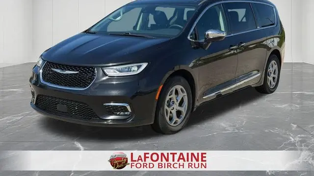 Preowned 2023 Chrysler Pacifica Limited for Sale