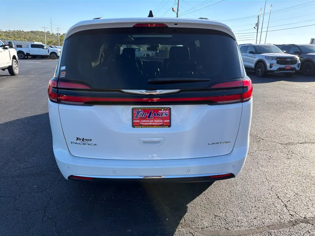 2023 Chrysler Pacifica - $21,987