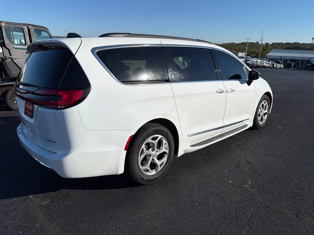 2023 Chrysler Pacifica - $21,987