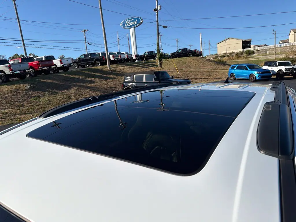 2023 Chrysler Pacifica - $21,987