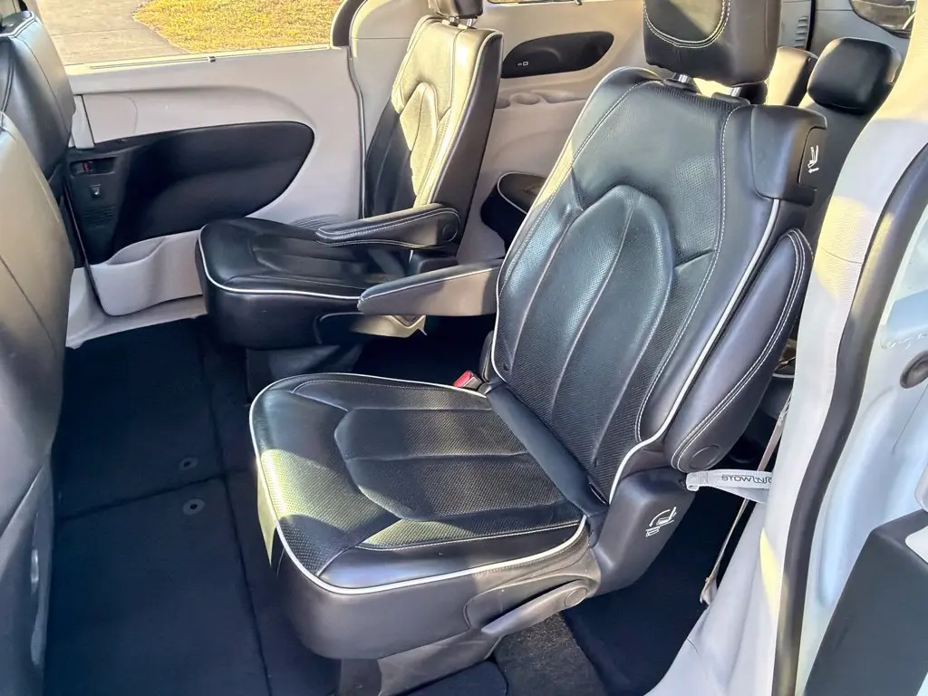 2023 Chrysler Pacifica - $21,987