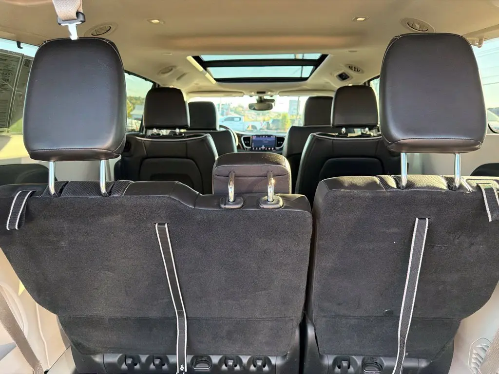 2023 Chrysler Pacifica - $21,987