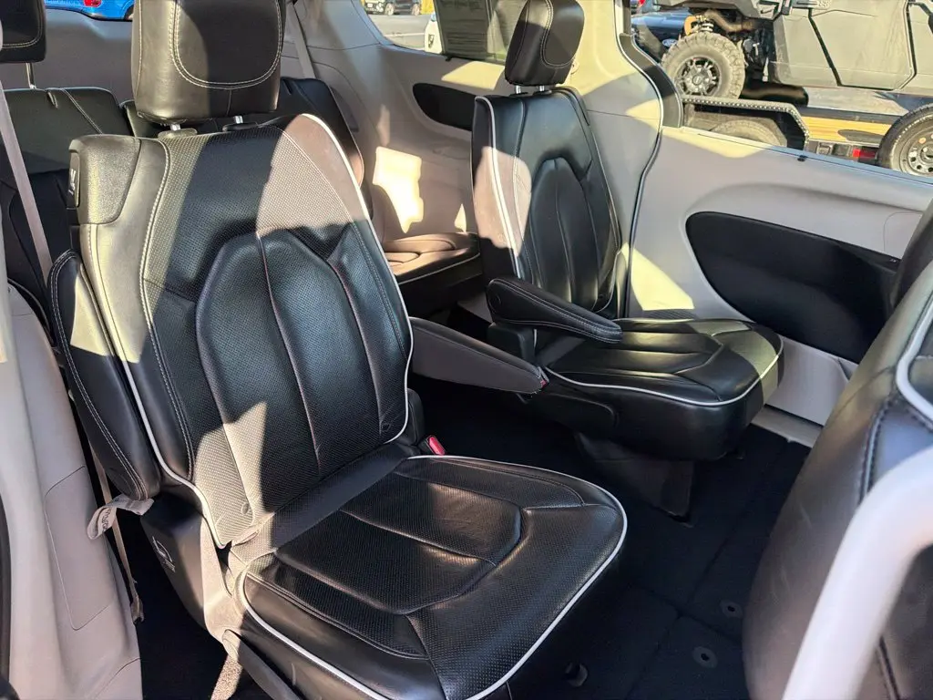 2023 Chrysler Pacifica - $21,987