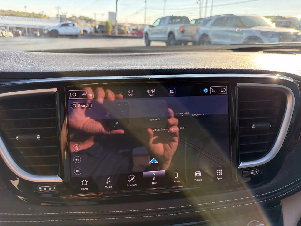 2023 Chrysler Pacifica - $21,987