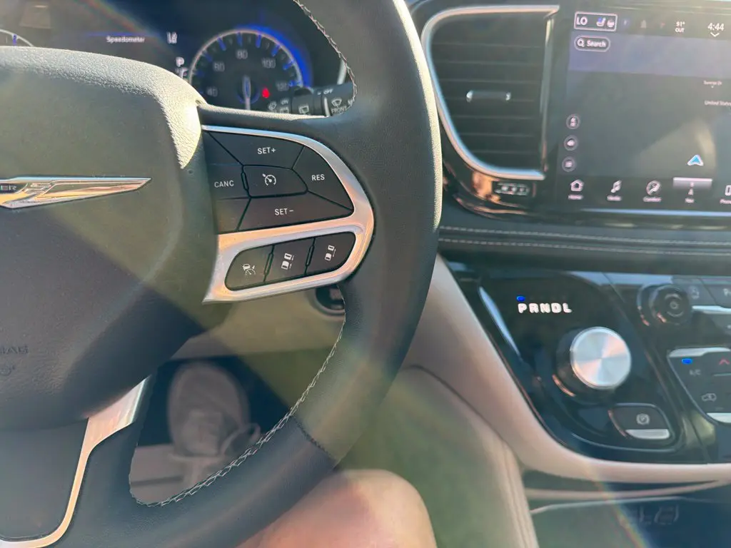 2023 Chrysler Pacifica - $21,987