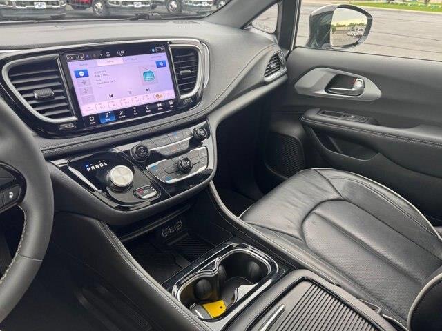 2025 Chrysler Pacifica - $34,757