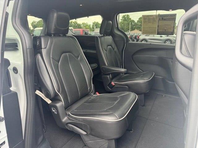 2025 Chrysler Pacifica - $34,757
