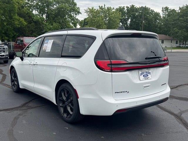 2025 Chrysler Pacifica - $34,757