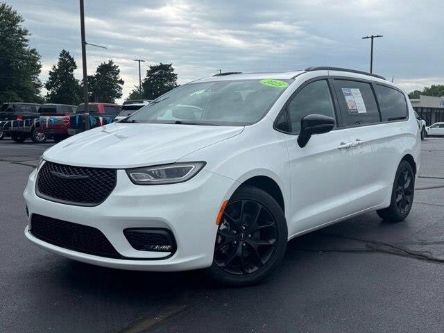 2025 Chrysler Pacifica - $34,757