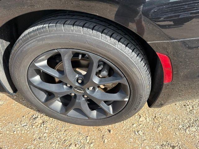 2025 Chrysler Pacifica - $30,000