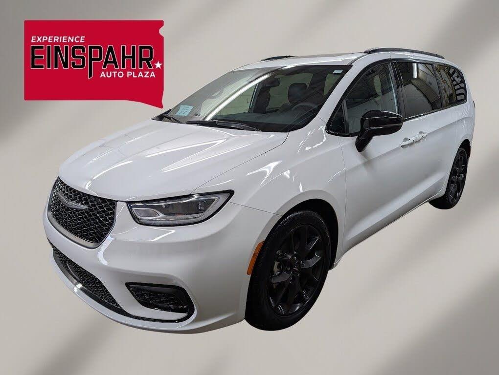 2025 Chrysler Pacifica - $36,019
