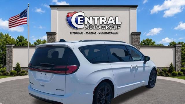 2025 Chrysler Pacifica Limited