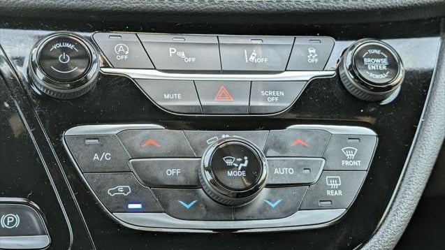 2025 Chrysler Pacifica Limited