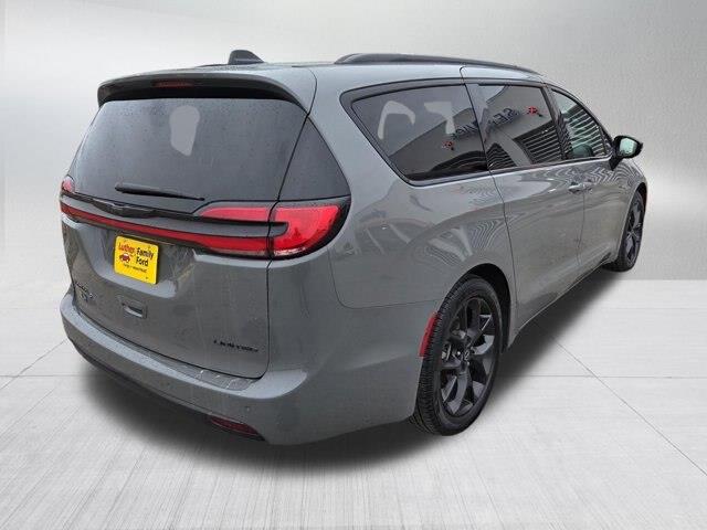 2025 Chrysler Pacifica - $31,349