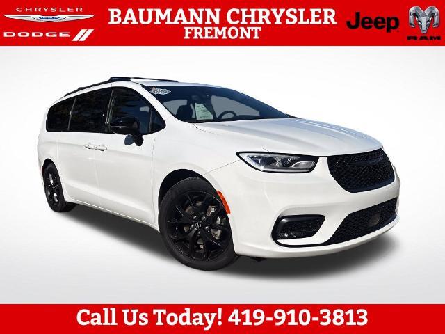 2026 Chrysler Pacifica - $32,396