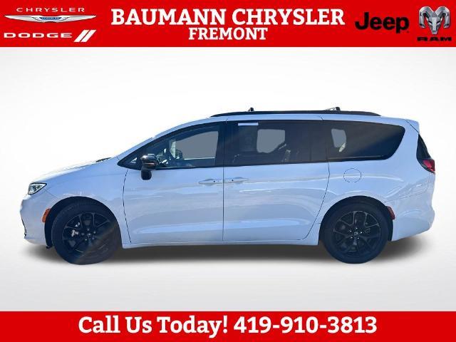 2026 Chrysler Pacifica - $32,396