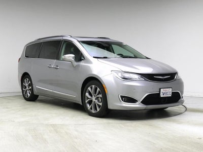 Photo of a 2017 Chrysler Pacifica Limited 4DR Mini-Van for sale