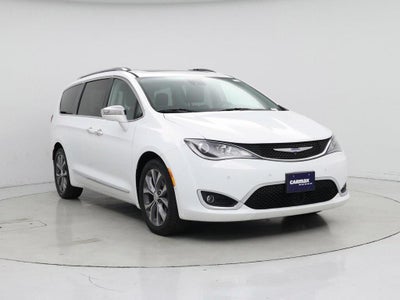 Photo of a 2018 Chrysler Pacifica Limited 4DR Mini-Van for sale