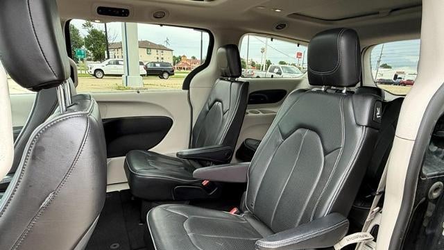 2019 Chrysler Pacifica Limited 35th Anniversary