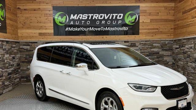 Preowned 2022 Chrysler Pacifica Limited for Sale