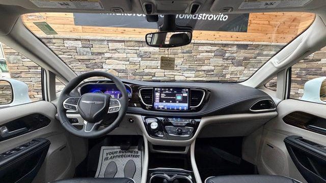 2022 Chrysler Pacifica Limited