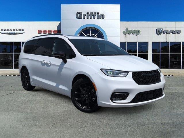 2025 Chrysler Pacifica