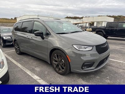 2025 Chrysler Pacifica Limited 4DR Mini-Van