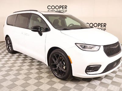 2025 Chrysler Pacifica Limited 4DR Mini-Van