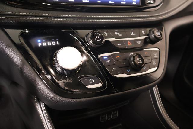 2025 Chrysler Pacifica - $27,709