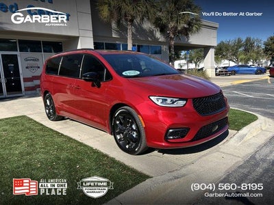 Photo of a 2026 Chrysler Pacifica Limited 4DR Mini-Van for sale
