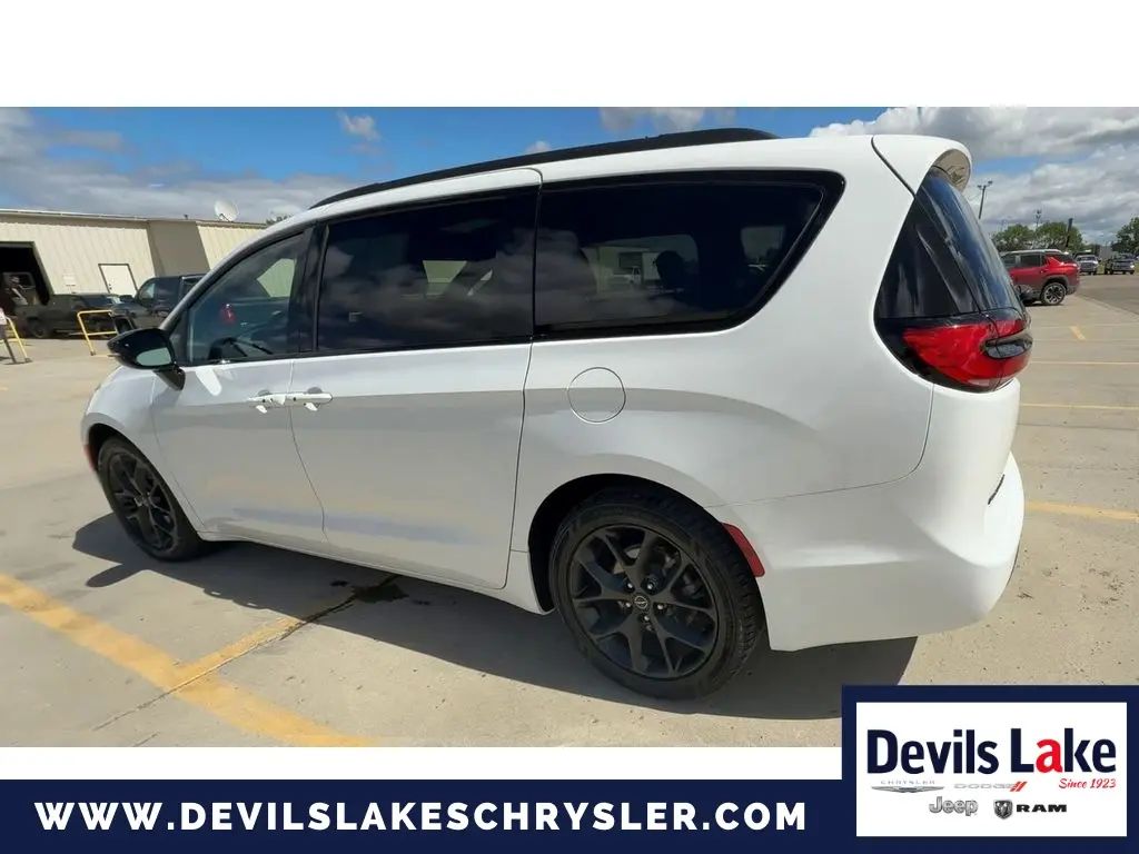 2026 Chrysler Pacifica - $35,994