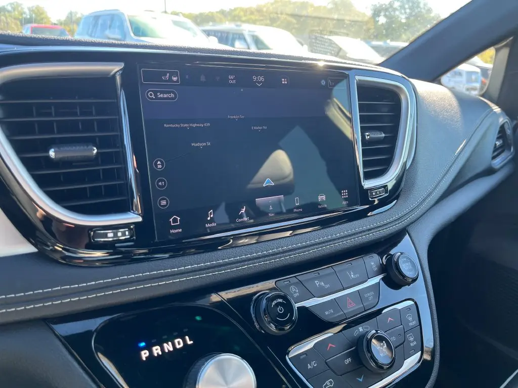 2026 Chrysler Pacifica - $38,975