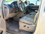2014 Town and Country Thumbnail 15