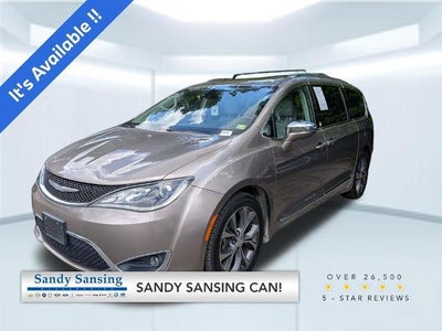 2017 Chrysler Pacifica Limited 4DR Mini-Van