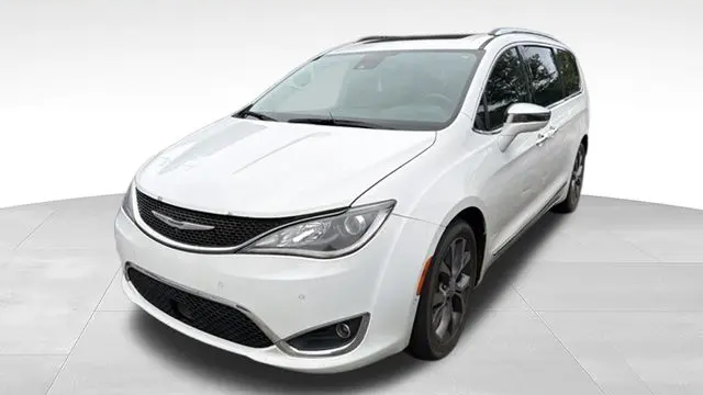 Preowned 2018 Chrysler Pacifica Limited for Sale