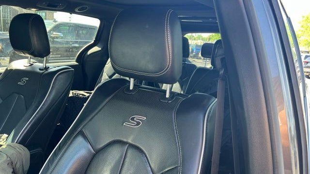 2019 Chrysler Pacifica Limited 35th Anniversary