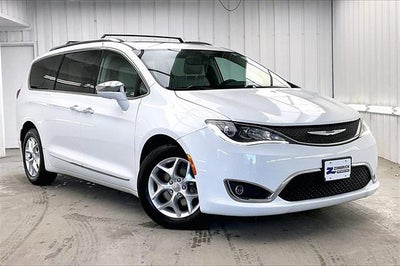 Photo of a 2020 Chrysler Pacifica Limited 4DR Mini-Van for sale