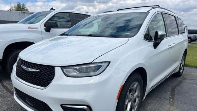 Preowned 2023 Chrysler Pacifica Limited for Sale