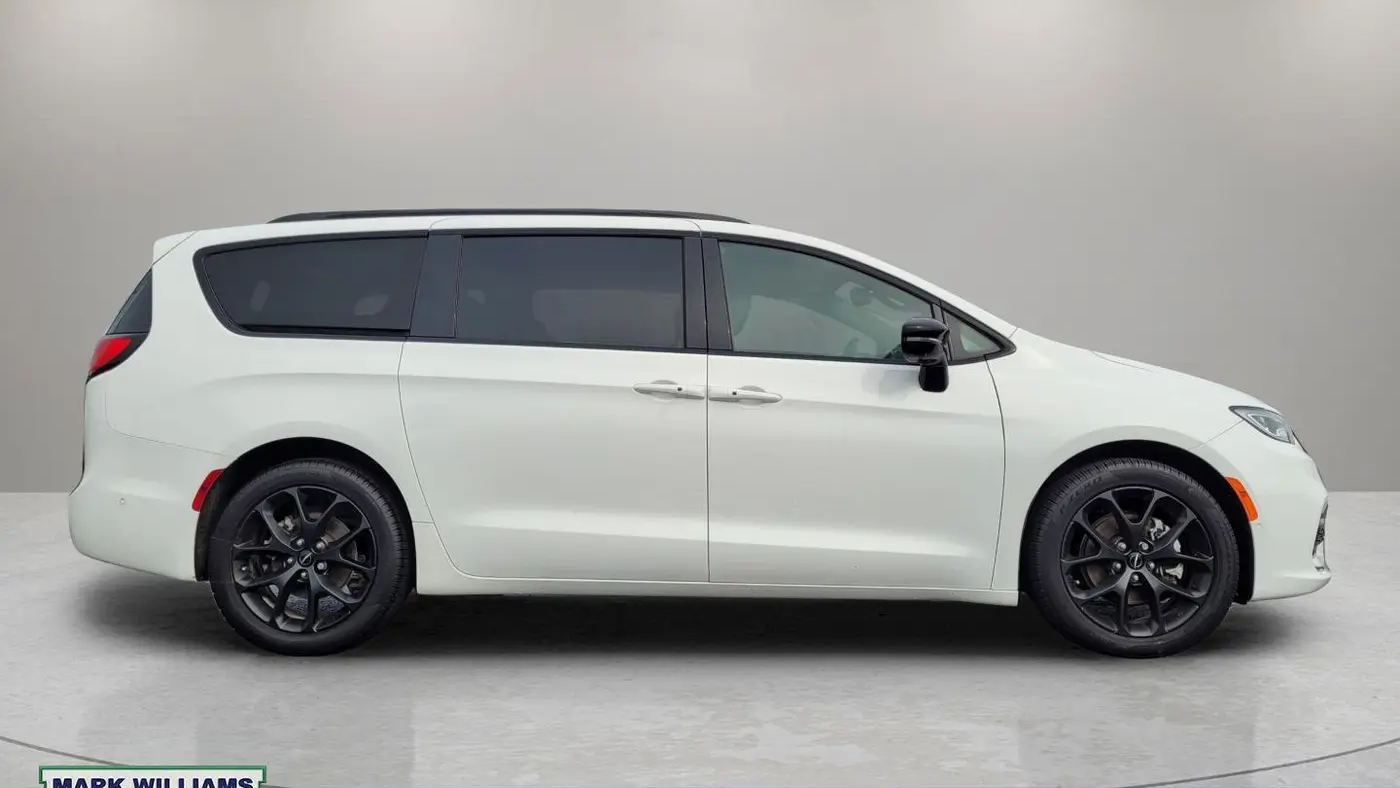 2024 Chrysler Pacifica Limited