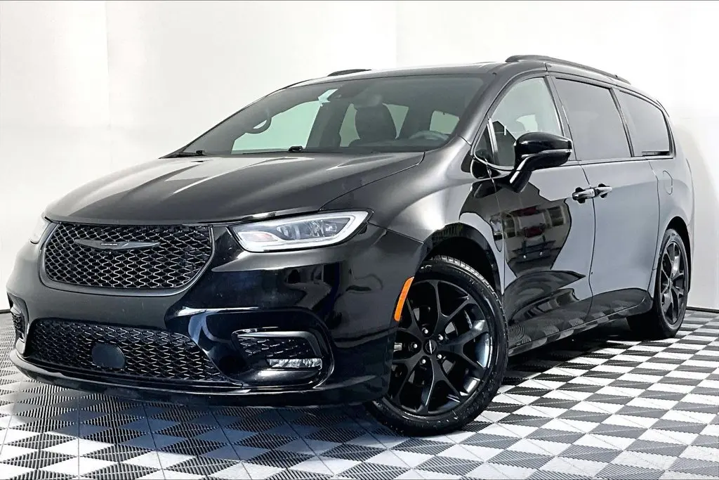 2025 Chrysler Pacifica - $31,541