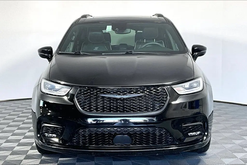 2025 Chrysler Pacifica - $31,541