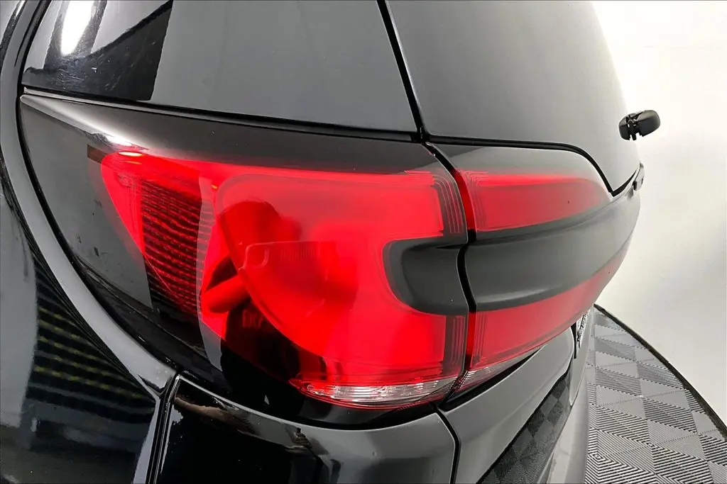 2025 Chrysler Pacifica - $31,541
