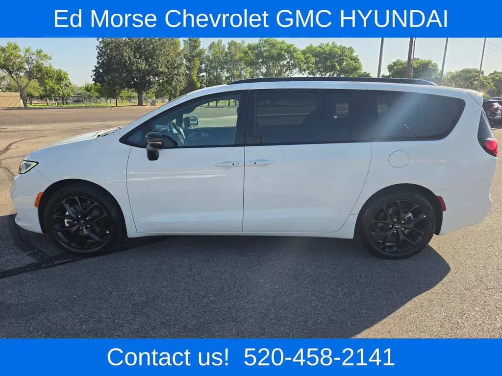 2025 Chrysler Pacifica - $28,799